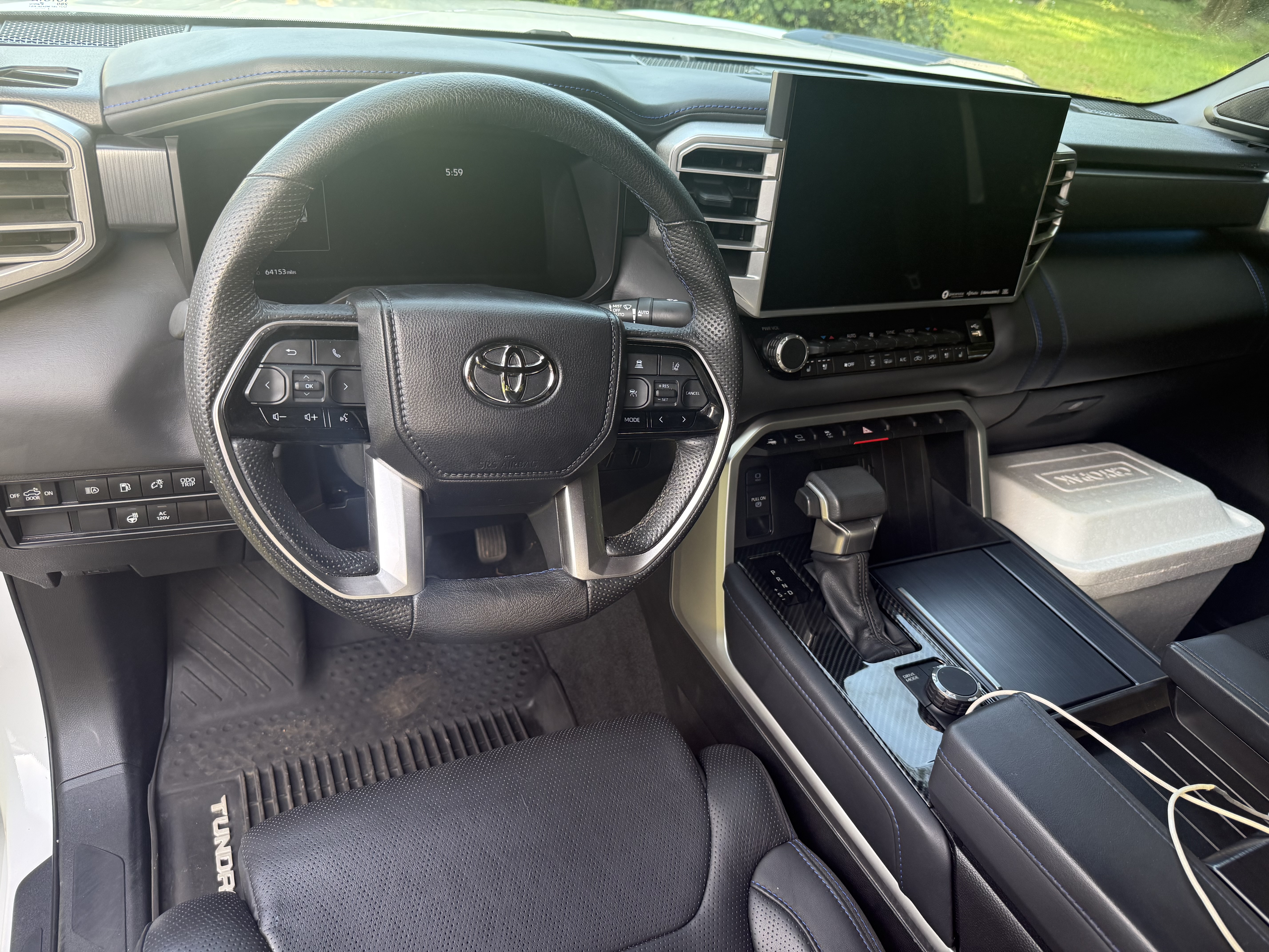 Used 2023 Toyota Tundra Platinum RWD image 2