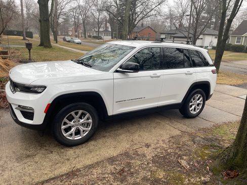 Used 2022 Jeep Grand Cherokee Limited w/ Trailer Tow Prep Group (B) image 1