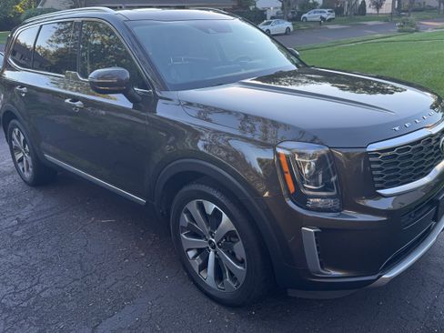 Used 2020 Kia Telluride EX w/ EX Premium Package AWD/4WD image 1