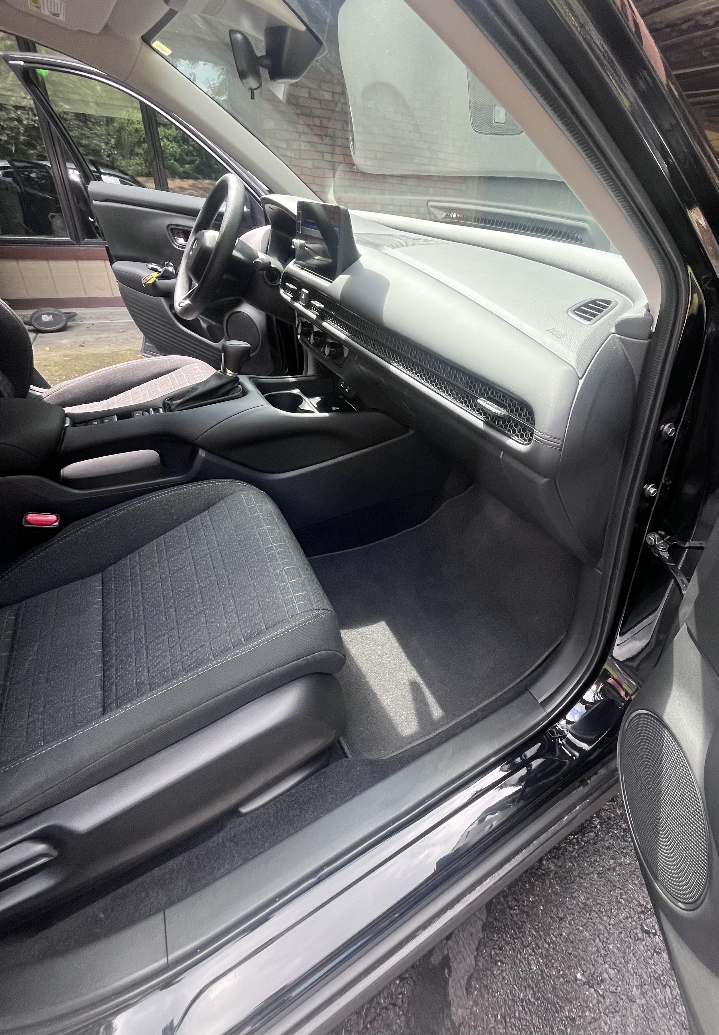 Used 2026 Honda HR-V LX image 6