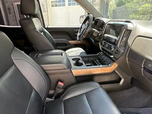 Used 2015 Chevrolet Silverado 1500 LTZ w/ Custom Sport Edition AWD/4WD image 11