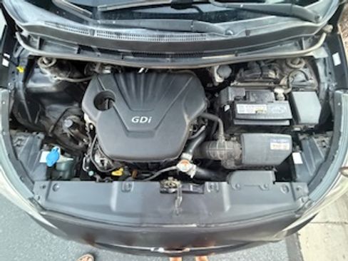 Used 2017 Hyundai Accent SE image 8