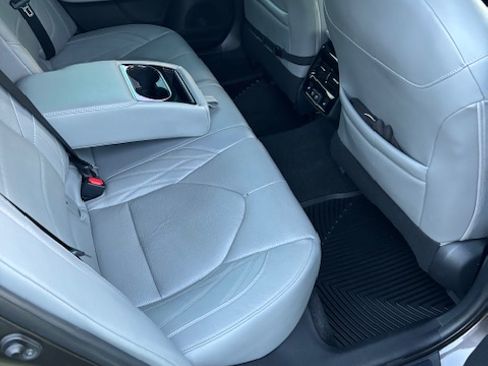 Used 2020 Toyota Avalon Limited w/ Advanced Safety Package image 11