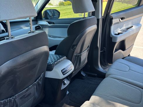 Used 2020 Hyundai Palisade SE AWD/4WD image 17
