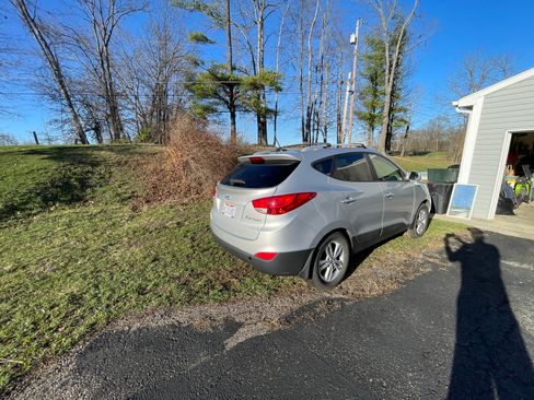 Used 2012 Hyundai Tucson GLS image 5