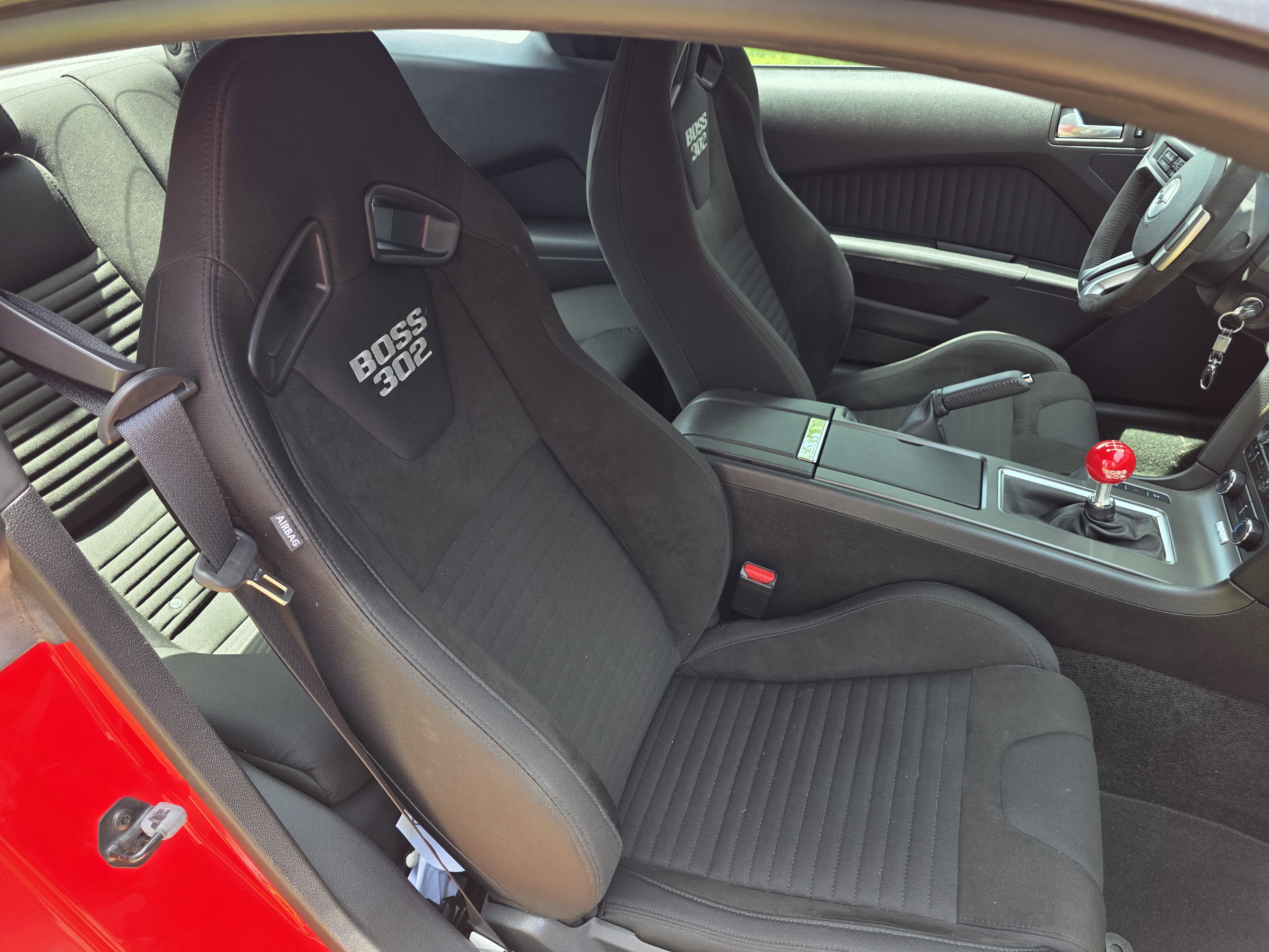 Used 2013 Ford Mustang Boss 302 w/ Boss 302 Accessory Pkg RWD image 11