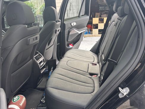 Used 2021 BMW X5 xDrive40i w/ Convenience Package image 9