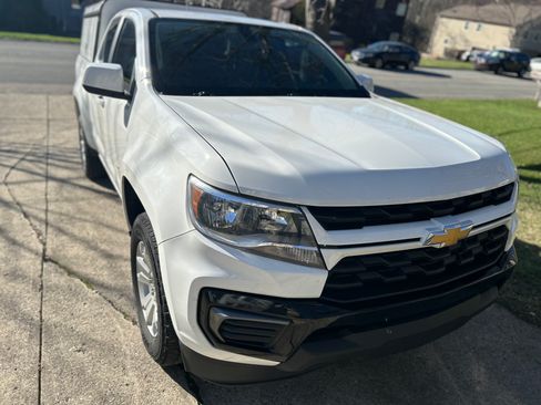 Used 2021 Chevrolet Colorado LT image 1