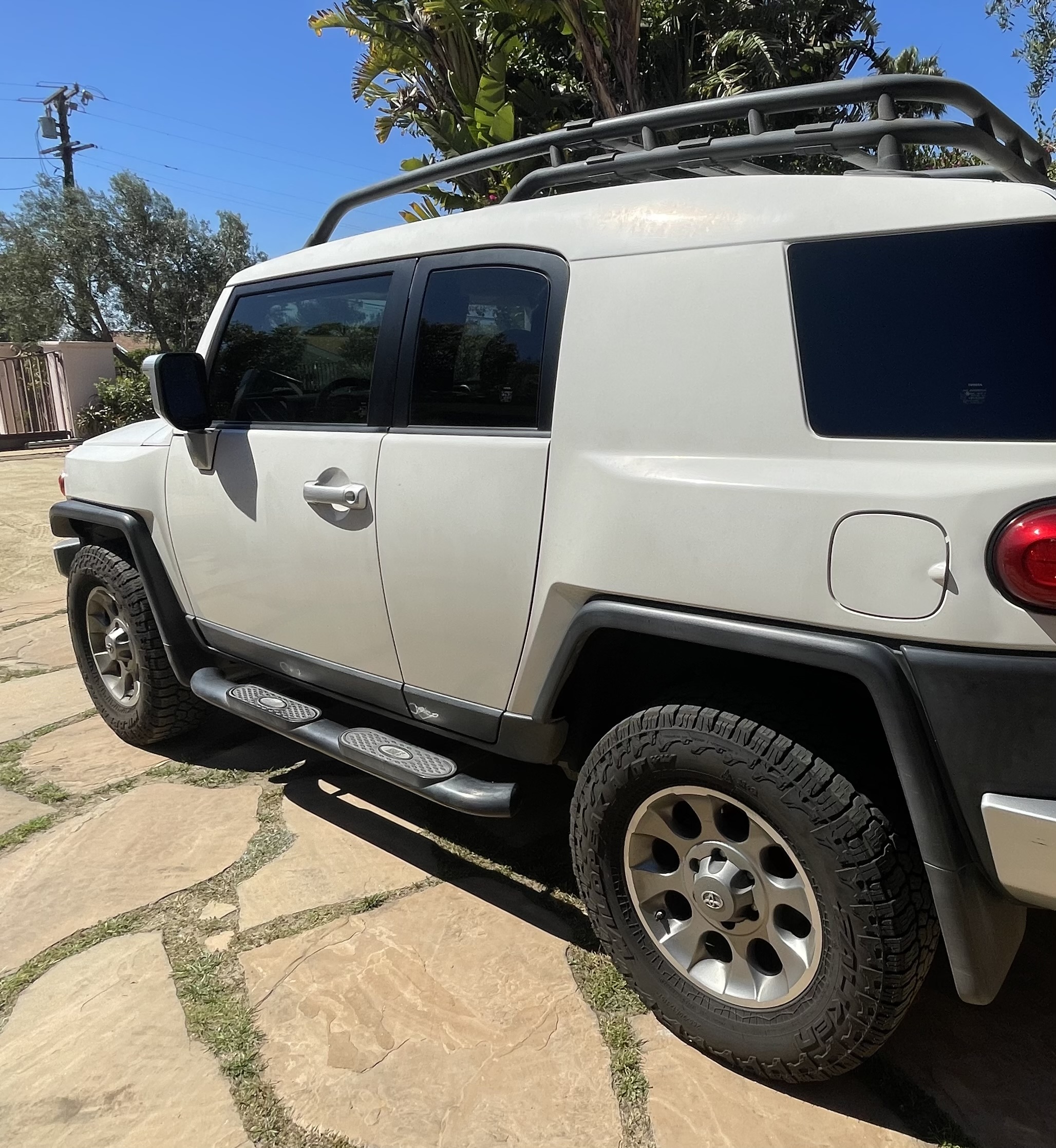 Used 2013 Toyota FJ Cruiser 4WD w/ Upgrade Pkg image 6
