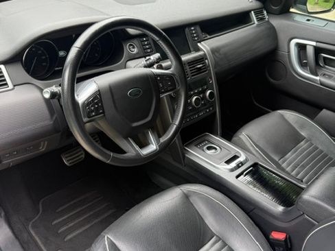 Used 2017 Land Rover Discovery Sport HSE AWD/4WD image 9