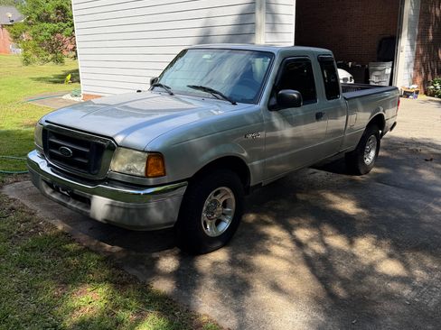 Used 2005 Ford Ranger XLT RWD image 2