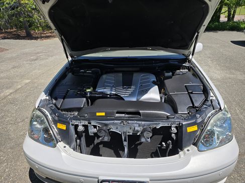 Used 2004 Lexus LS 430 RWD image 8