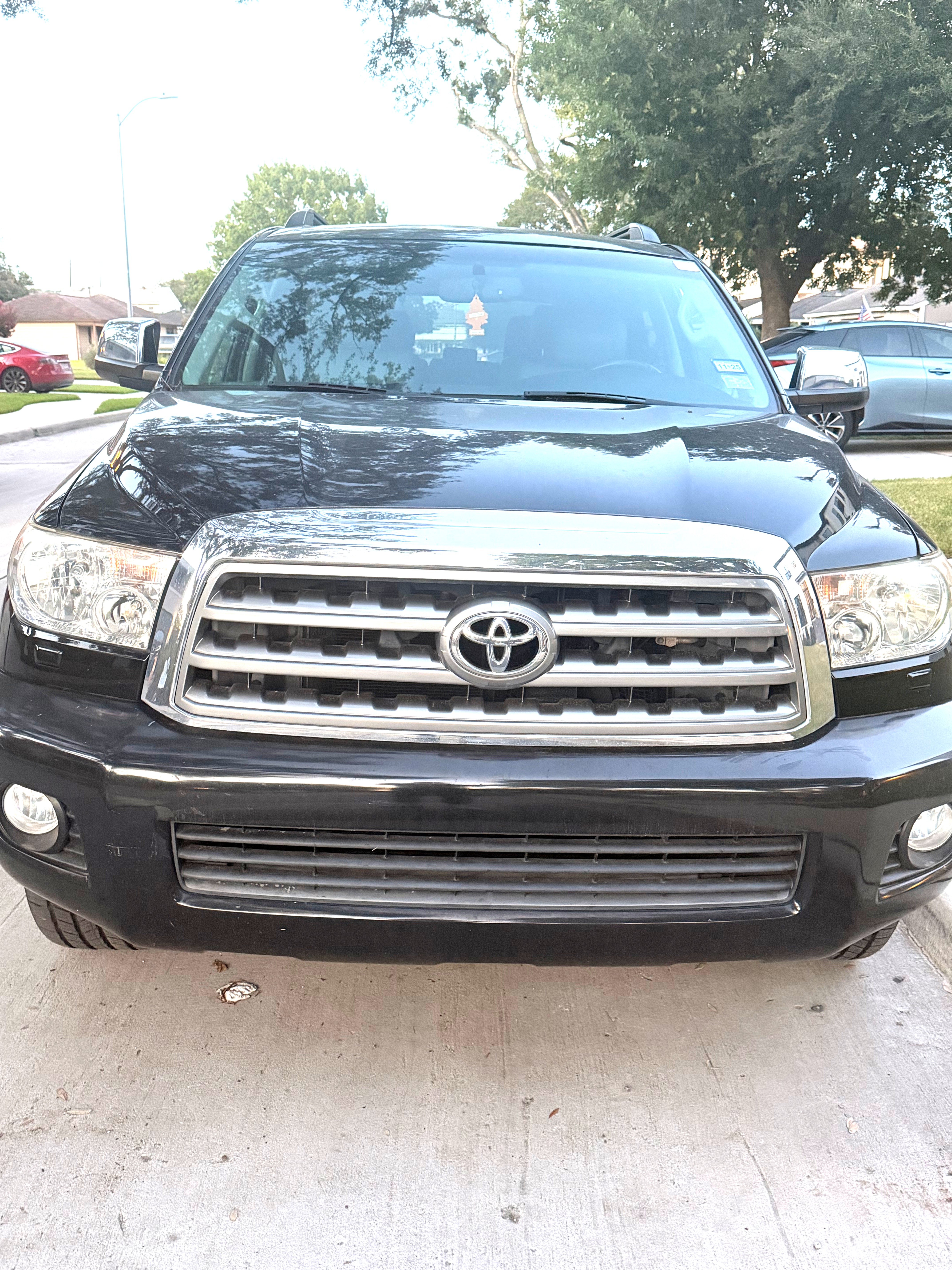 Used 2016 Toyota Sequoia Limited w/ Safety & Convenience Package AWD/4WD image 6