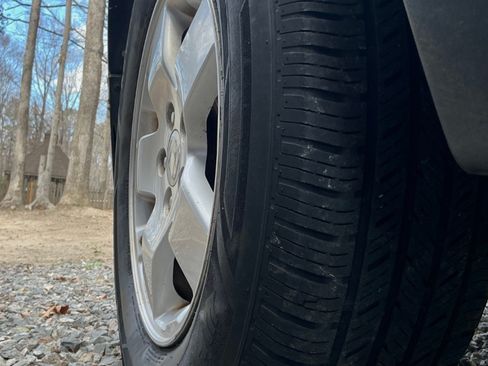 Used 2005 Honda Element EX image 18