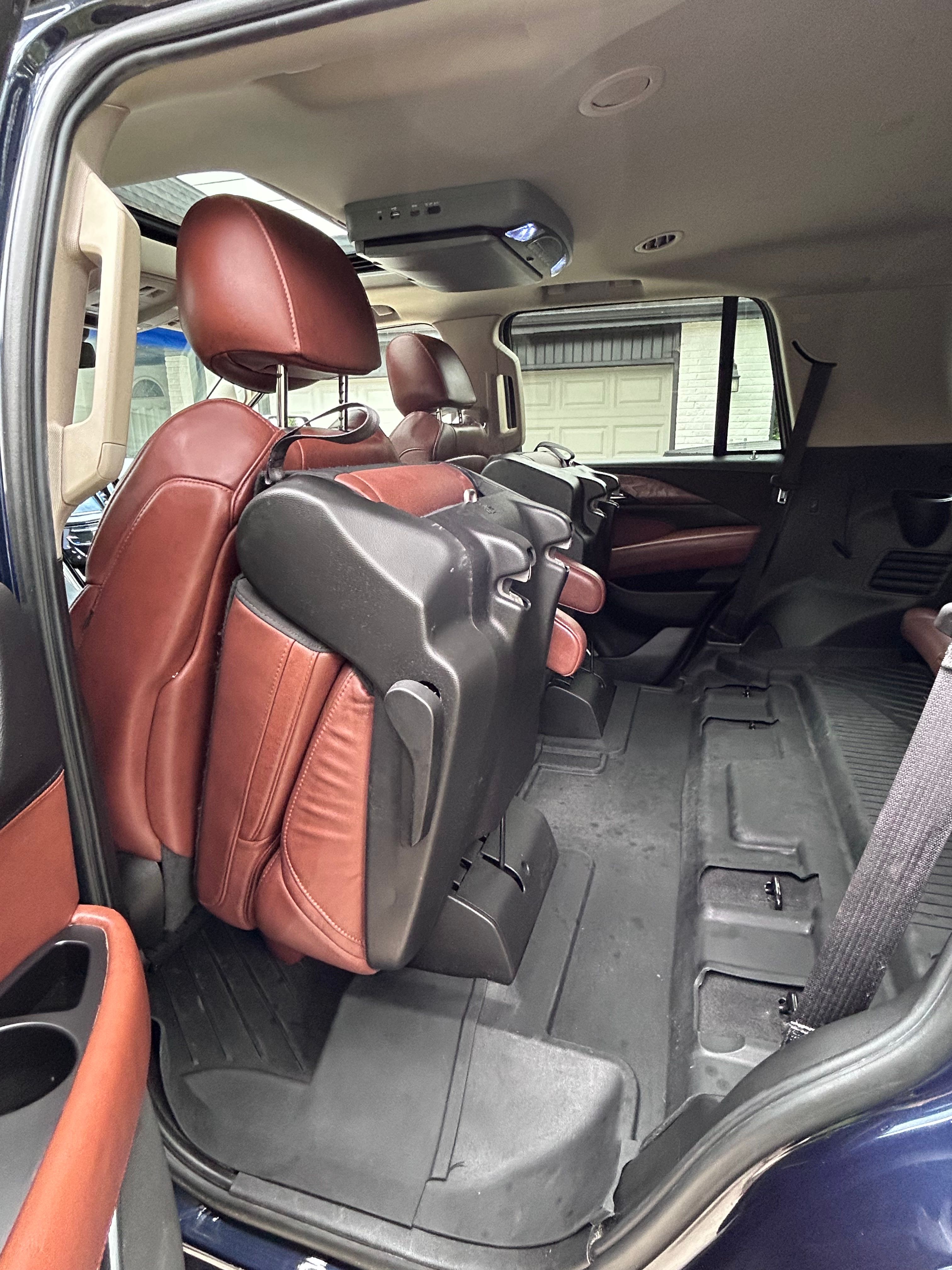 Used 2019 Cadillac Escalade Luxury AWD/4WD image 19