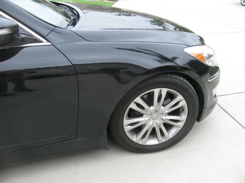 Used 2013 Hyundai Genesis 3.8 w/ Technology Pkg image 2