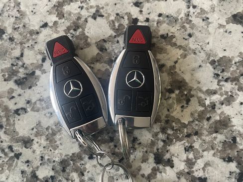 Used 2007 Mercedes-Benz C 230 Sedan image 12