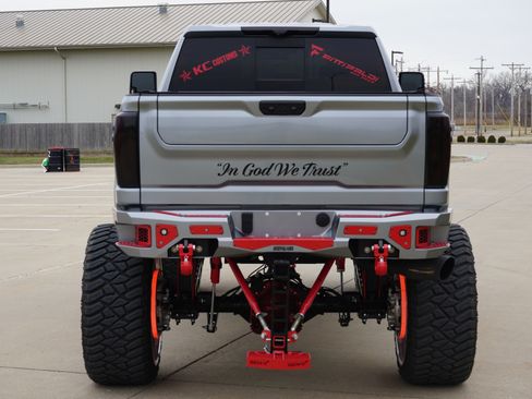 Used 2024 GMC Sierra 2500 AT4 w/ AT4 Premium Plus Package image 6