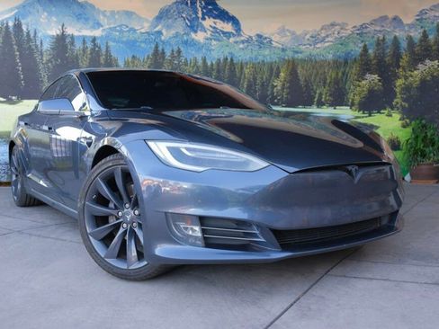 Used 2017 Tesla Model S 75 RWD image 6