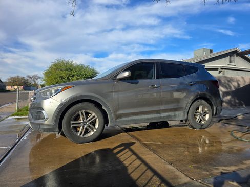 Used 2018 Hyundai Santa Fe Sport image 1