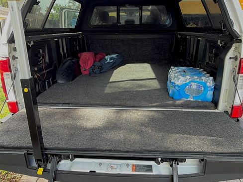 Used 2017 Ford F250 Lariat w/ Lariat Ultimate Package image 19