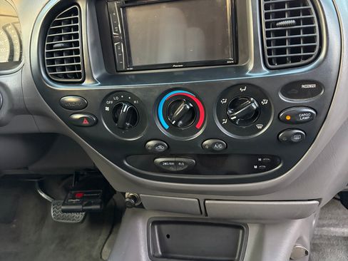 Used 2004 Toyota Tundra SR5 AWD/4WD image 8