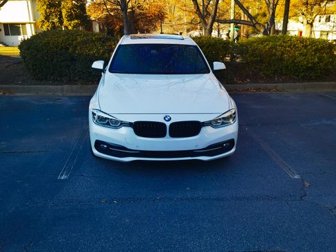 Used 2017 BMW 330i Sedan image 1
