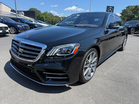Used 2020 Mercedes-Benz S 560 4MATIC Sedan image 8