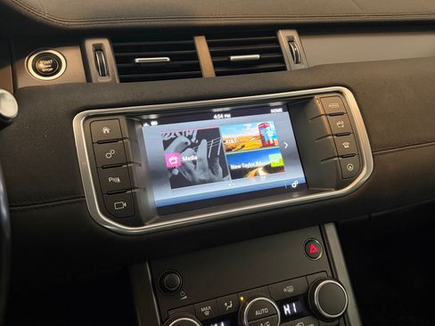 Used 2019 Land Rover Range Rover Evoque image 11