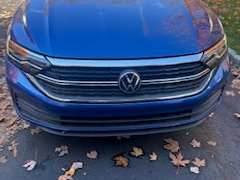 Used 2022 Volkswagen Jetta SE image 5