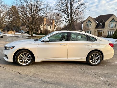 Used 2022 Honda Accord LX image 9