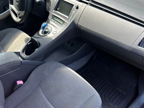 Used 2010 Toyota Prius FWD image 6