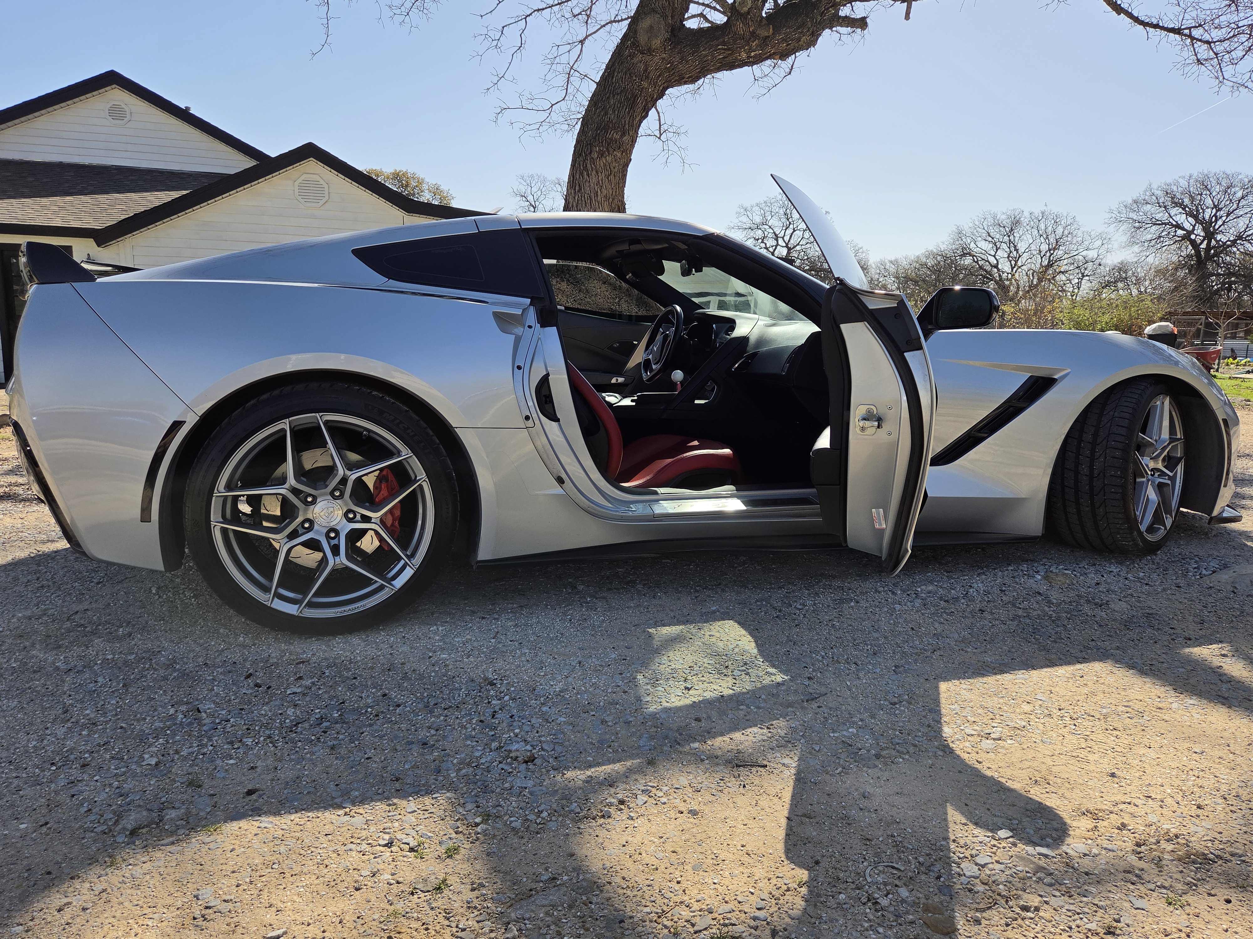 Used 2014 Chevrolet Corvette Stingray Coupe RWD image 9
