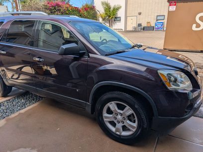 Used 2009 GMC Acadia SLE w/ Preferred Package