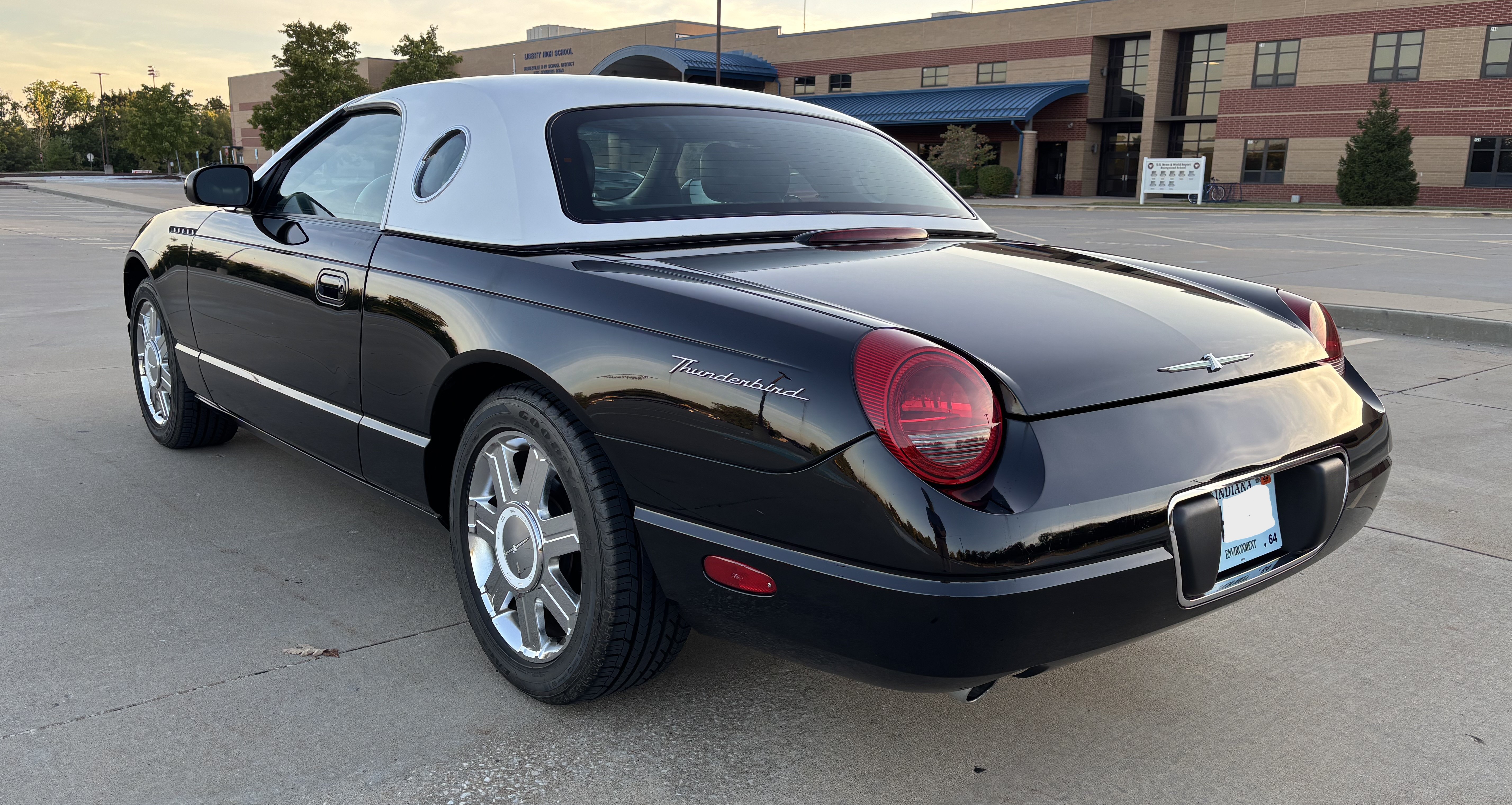 Used 2004 Ford Thunderbird RWD image 15
