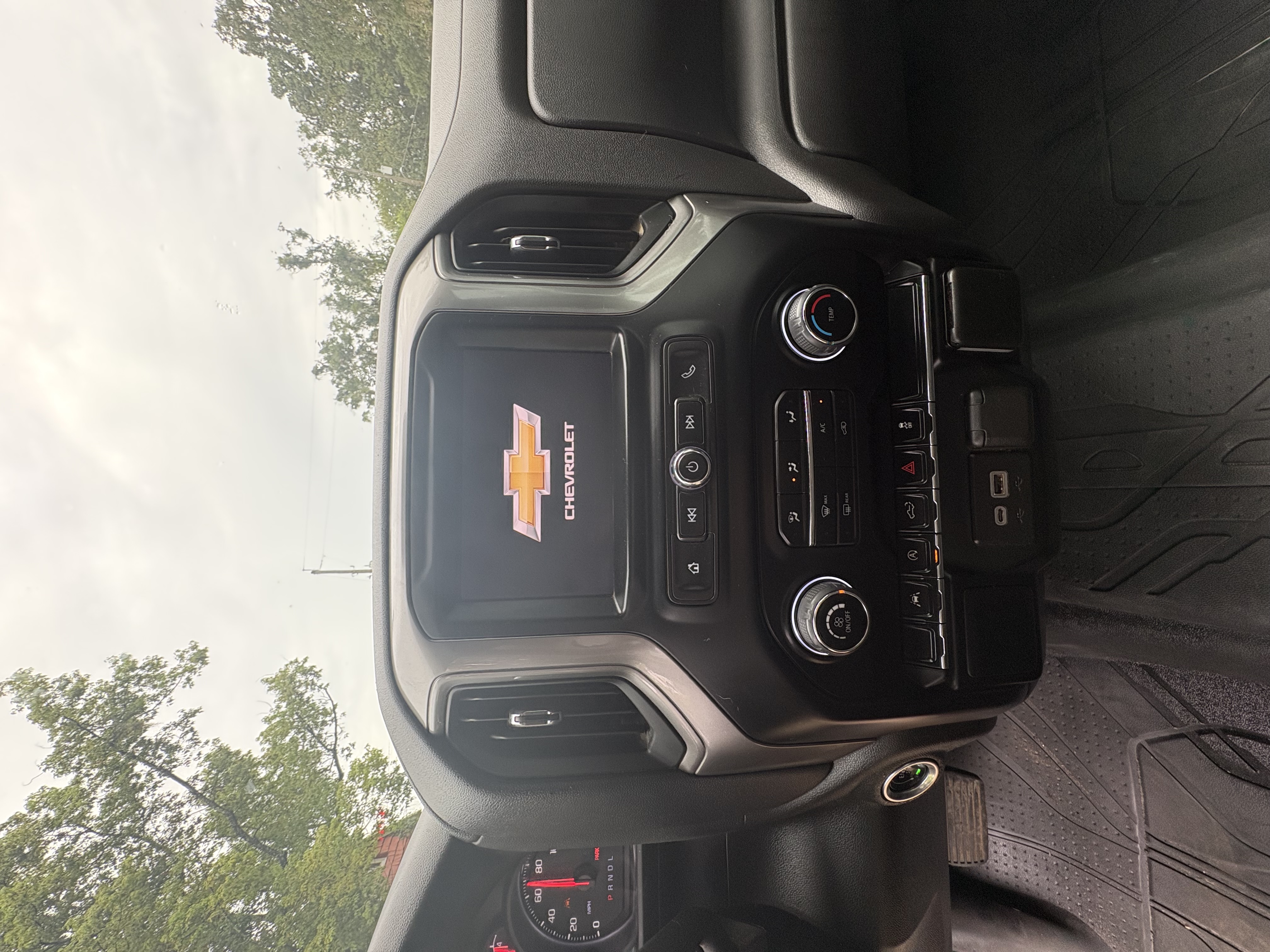 Used 2024 Chevrolet Silverado 1500 Custom AWD/4WD image 6