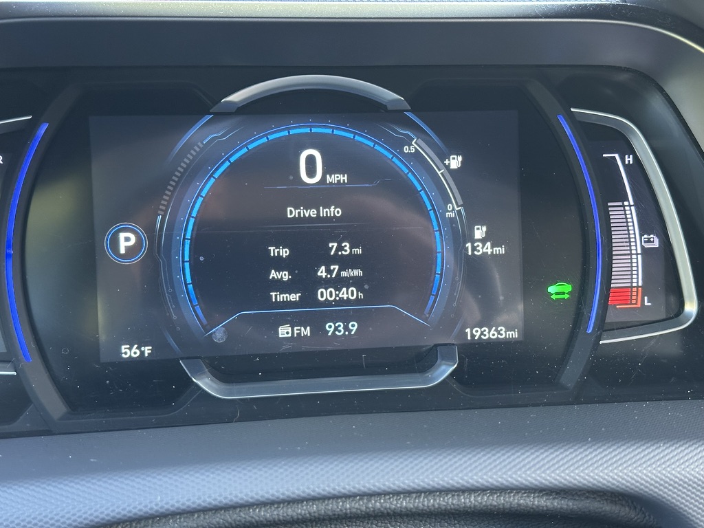 Used 2021 Hyundai Ioniq Limited FWD image 13