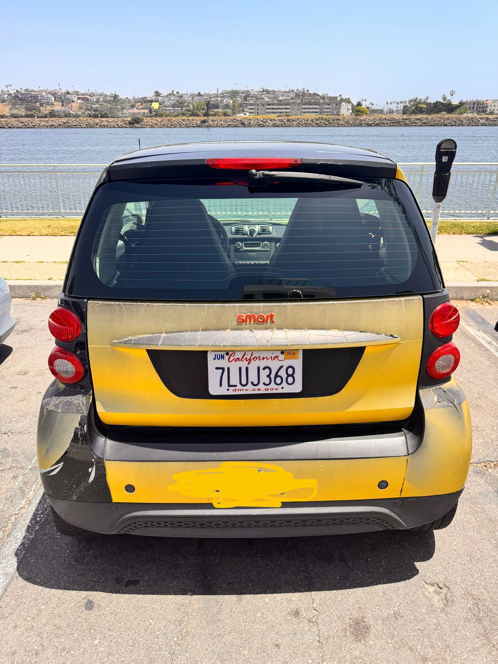Used 2015 smart fortwo passion RWD image 6