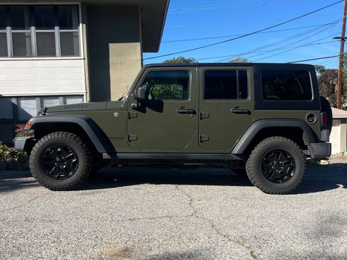 Used 2015 Jeep Wrangler Unlimited Sport image 10
