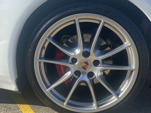 Used 2014 Porsche 911 Carrera image 11