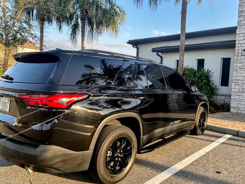 Used 2022 Chevrolet Traverse LS w/ Midnight/Sport Edition image 4