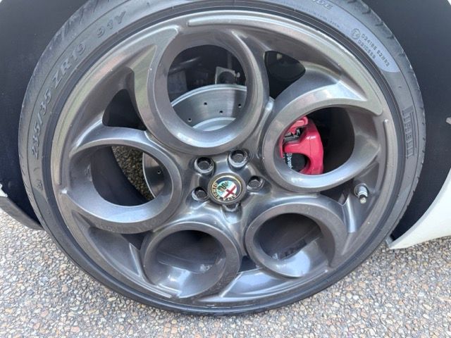 Used 2016 Alfa Romeo 4C Coupe w/ Convenience Group - Coupe RWD image 22