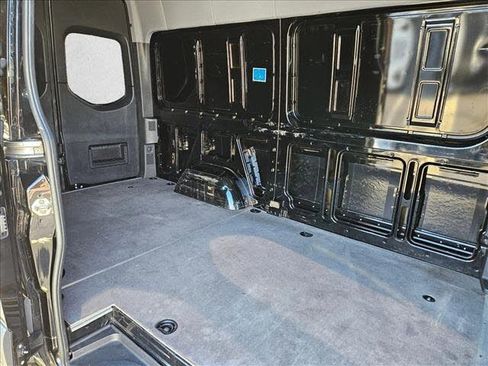 Used 2019 Mercedes-Benz Sprinter 144 image 9
