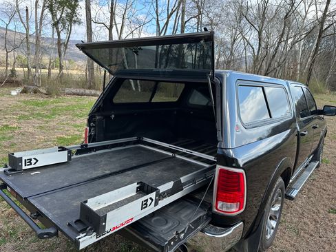 Used 2017 RAM 1500 Limited image 17