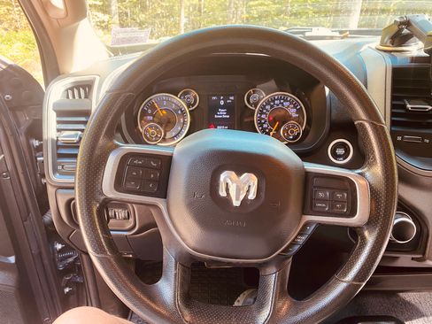 Used 2019 RAM 2500 Tradesman AWD/4WD image 2