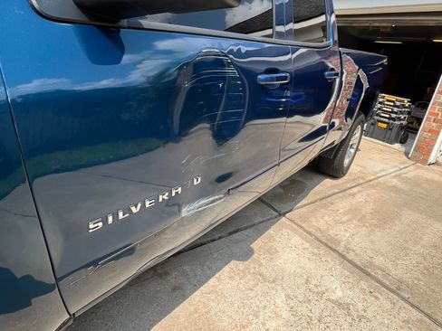 Used 2017 Chevrolet Silverado 1500 LT w/ All Star Edition image 6