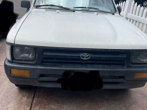 Used 1992 Toyota Pickup 2WD Regular Cab image 1