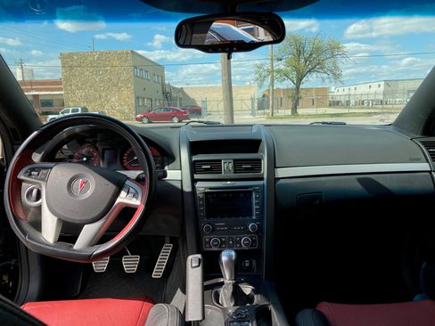 Used 2009 Pontiac G8 GXP RWD image 7