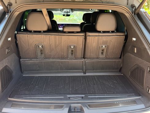 Used 2026 Cadillac Escalade IQ Sport 1 w/ LPO, Floor Liner Package image 13