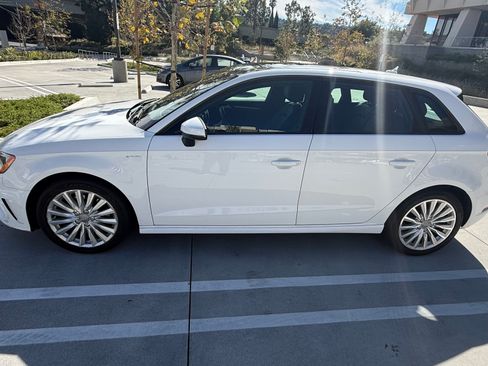 Used 2016 Audi A3 e-tron Premium w/ 17" Wheel Package image 18